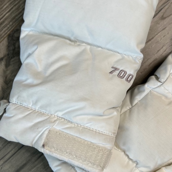 The North Face Women's 700 White Nuptse Goose Down Puffer Jacket Size XS $450 - Picture 2 of 16